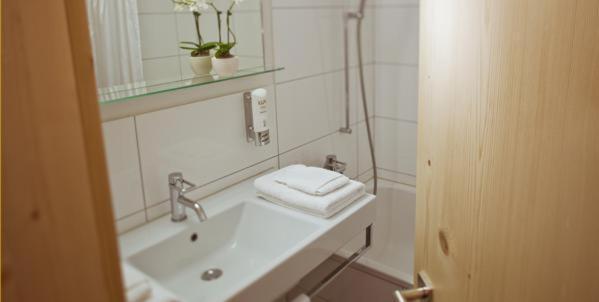 Breíl Familienhotel Alpina מראה חיצוני תמונה
